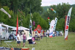 Reinheim, Fahnen und Windspiele